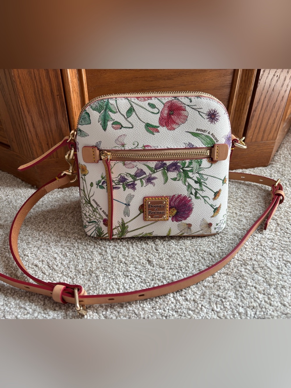 New Dooney and Bourke Botanical crossbody